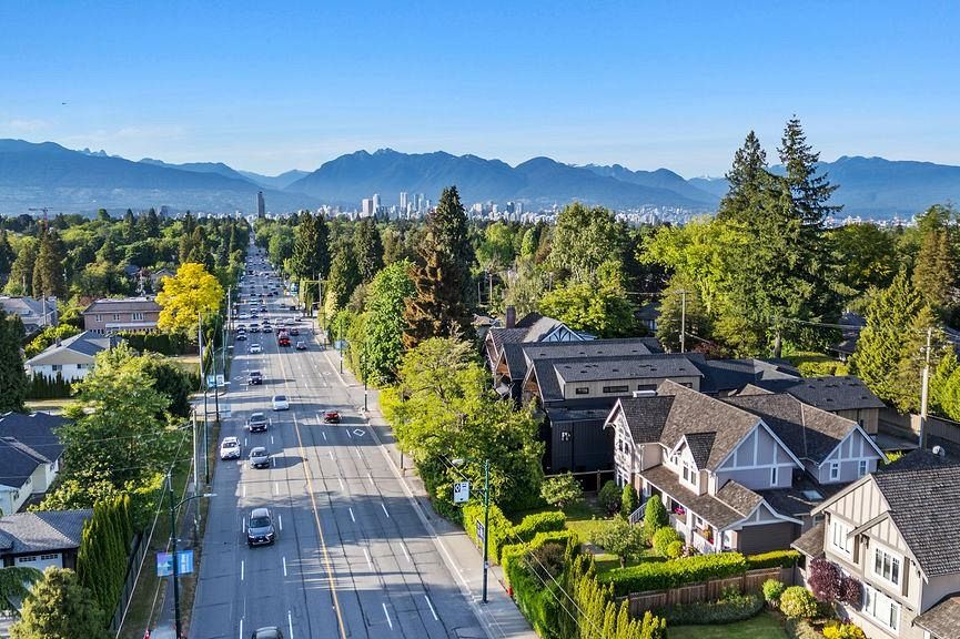 5032 Granville Street Vancouver, BC - 39