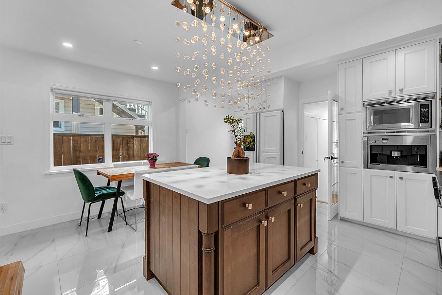 1698 Garden Avenue North Vancouver, BC - 10