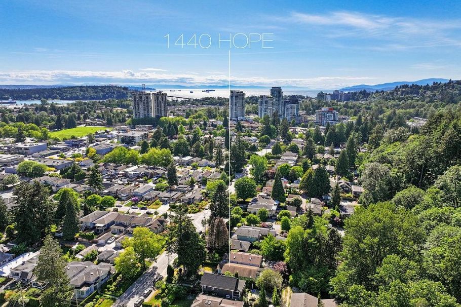 1440 Hope Road North Vancouver, BC - 25