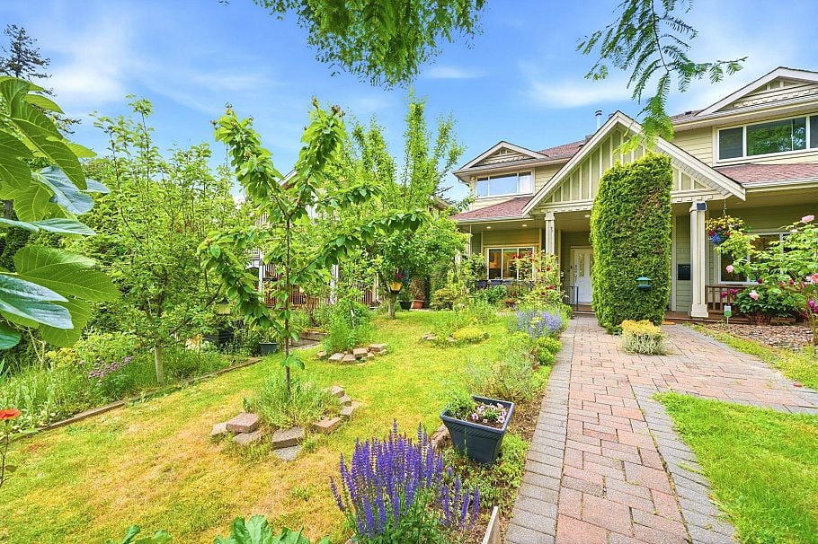 562 W Keith Road North Vancouver, BC - 28
