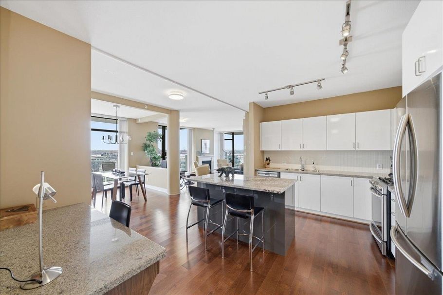 1601 155 W 1st Street North Vancouver, BC - 13