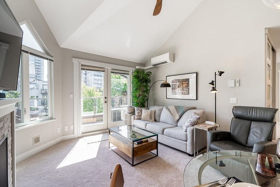 306 1535 Chesterfield Avenue North Vancouver, BC - 8