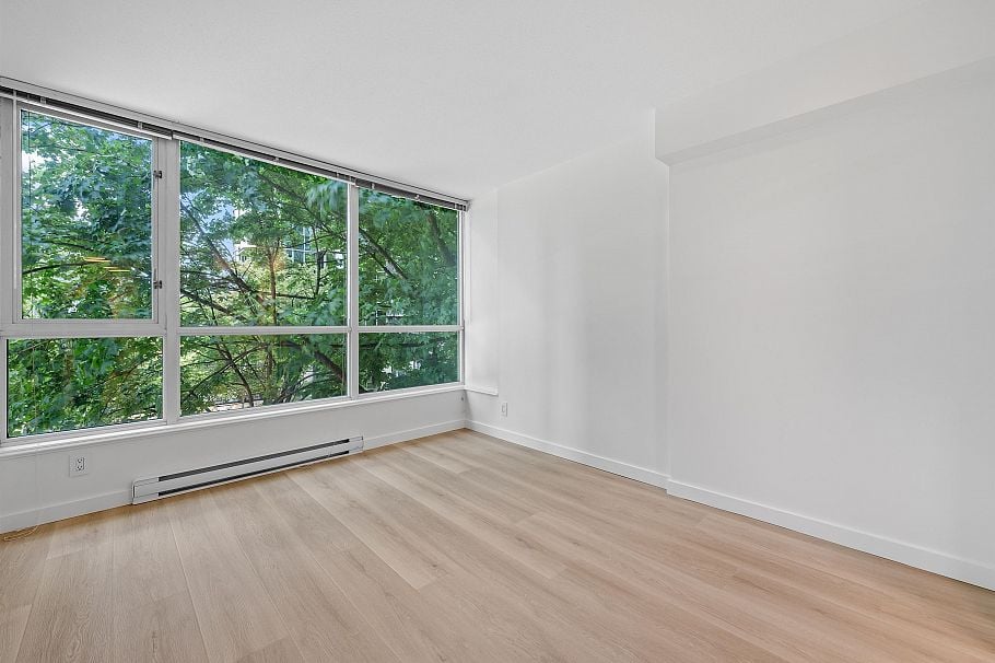 305 1328 W Pender Street Vancouver, BC - 20