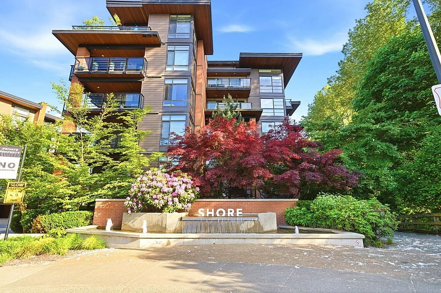 307 733 W 3rd Street North Vancouver, BC - 1