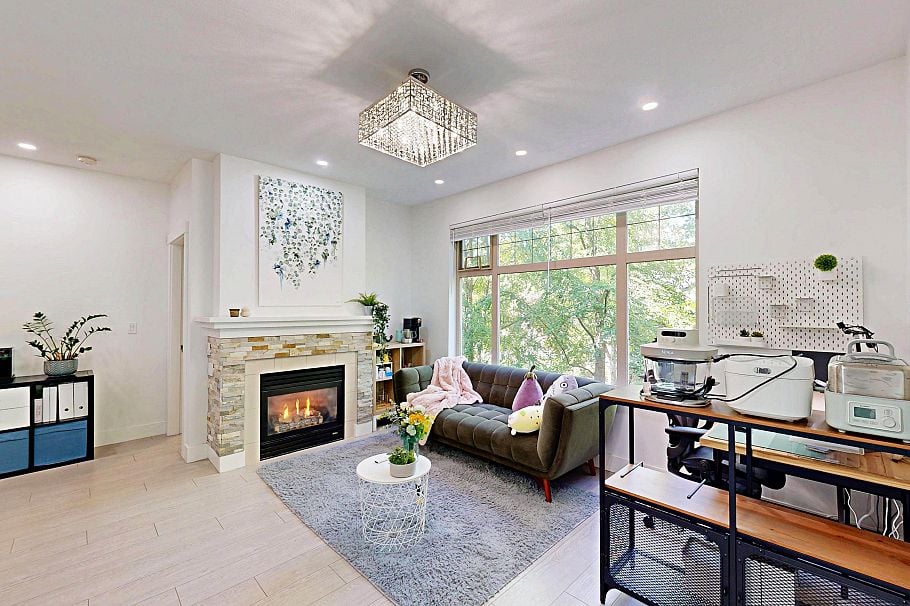 211 2083 W 33rd Avenue Vancouver, BC - 23