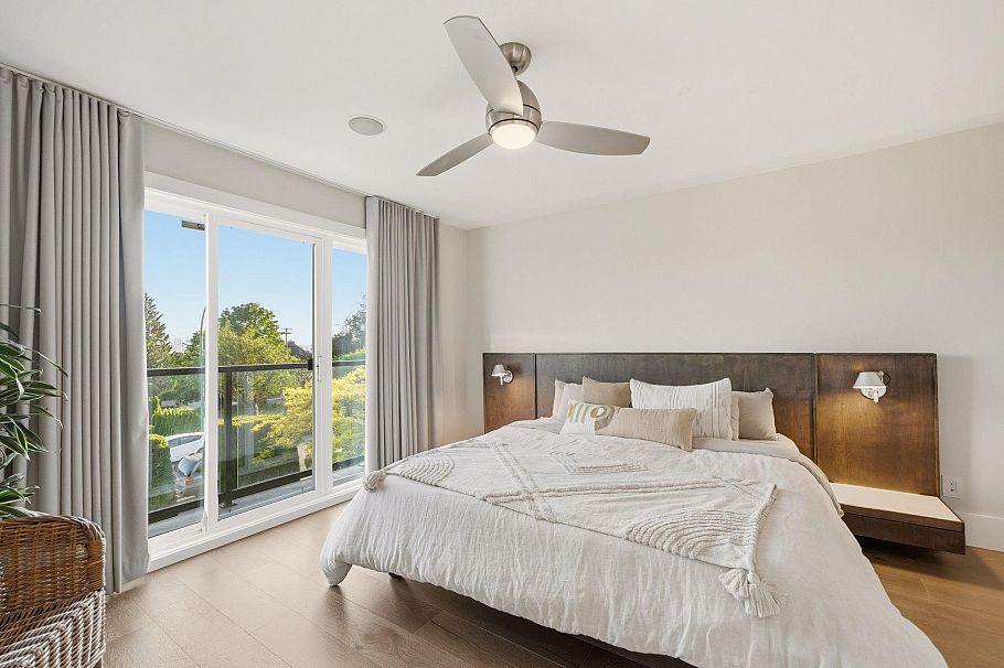 308 E 6th Street North Vancouver, BC - 26