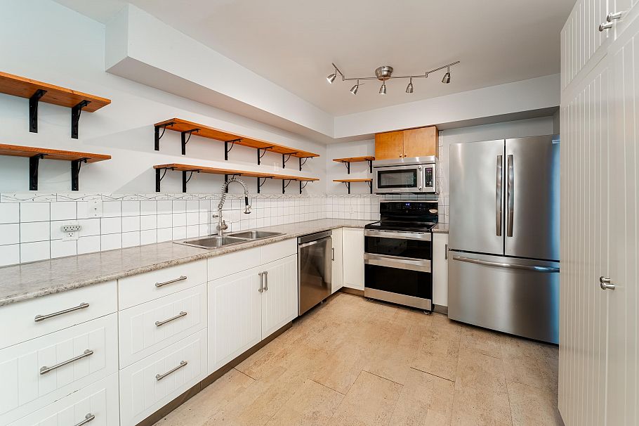 25 650 Roche Point Drive North Vancouver, BC - 12