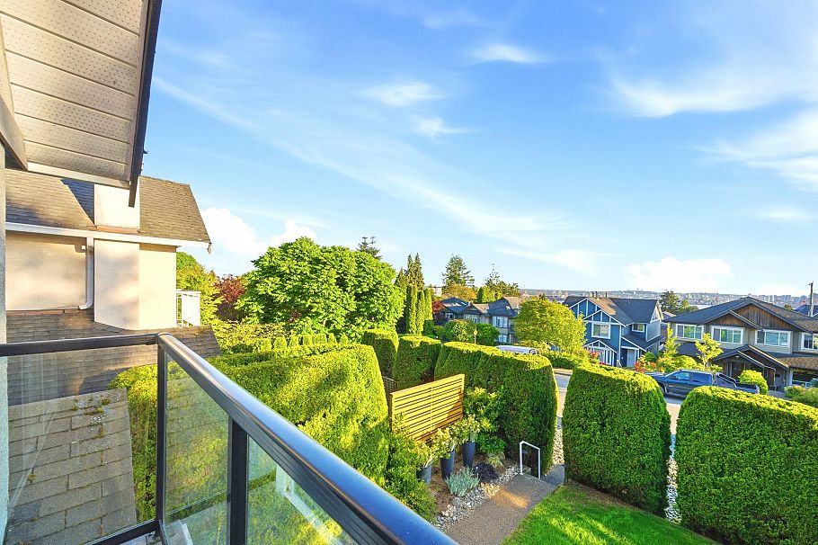 308 E 6th Street North Vancouver, BC - 28