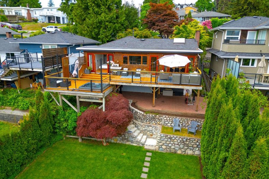 1185 Cloverley Street North Vancouver, BC - 31