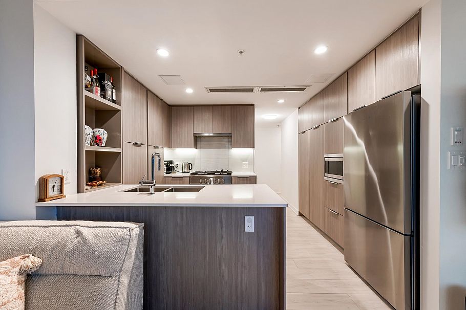 603 1471 Hunter Street North Vancouver, BC - 8