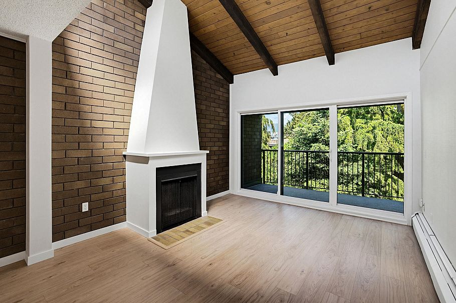 312 330 E 7th Avenue Vancouver, BC - 3