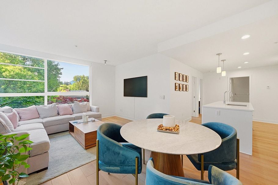 307 733 W 3rd Street North Vancouver, BC - 9