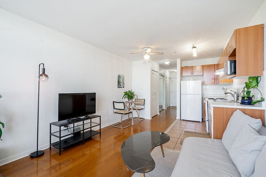 PH6 6991 Victoria Drive Vancouver, BC - 17