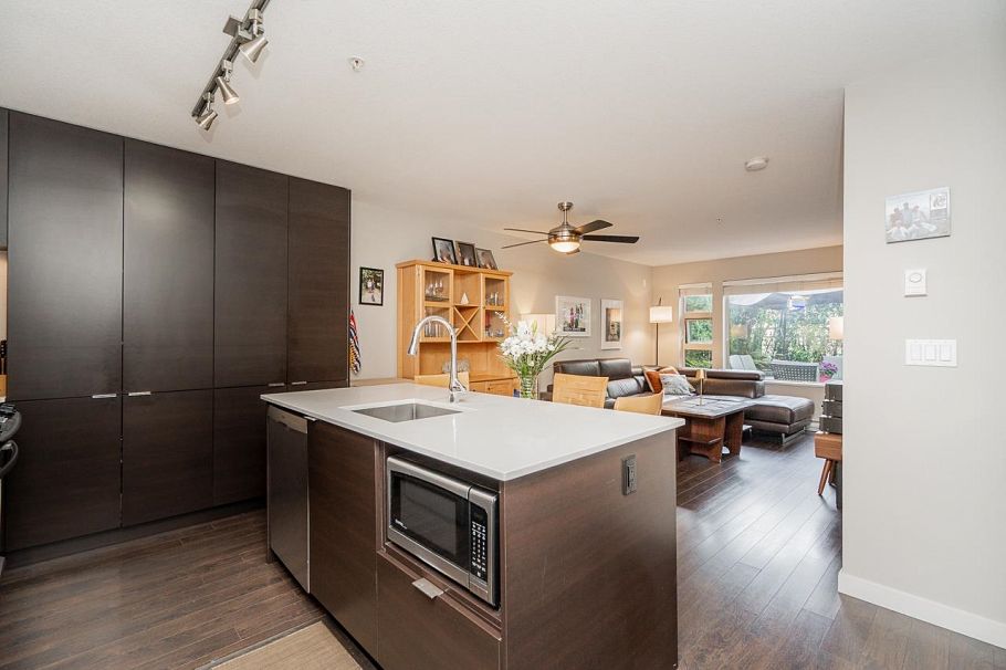 207 1677 Lloyd Avenue North Vancouver, BC - 10