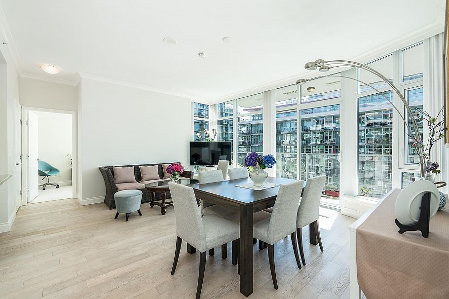 703 175 Victory Ship Way North Vancouver, BC - 12