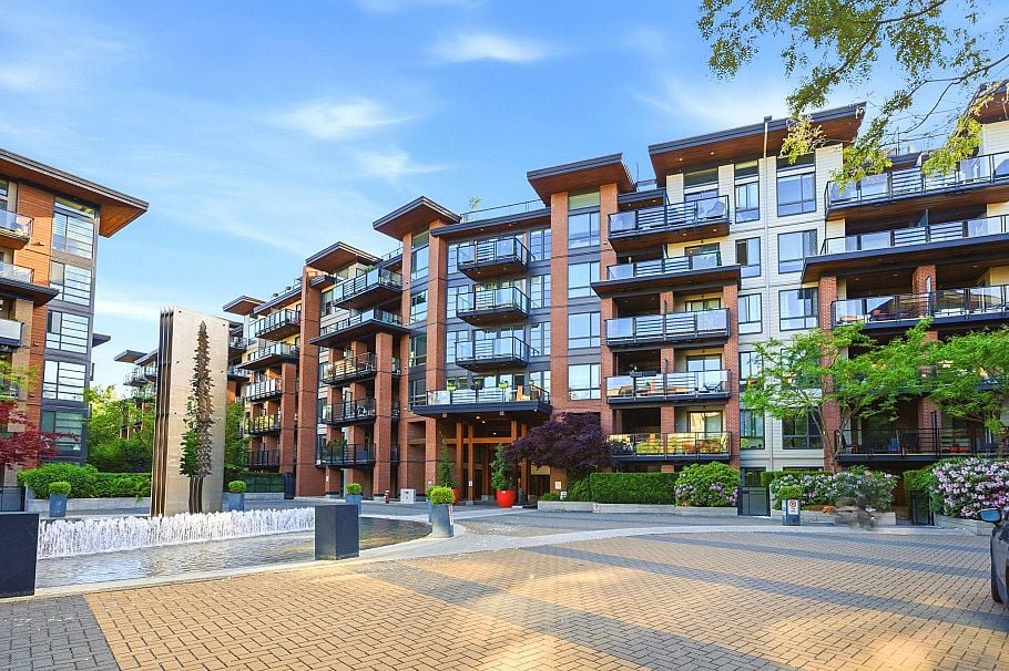 307 733 W 3rd Street North Vancouver, BC - 2