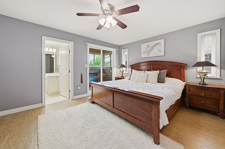 562 W Keith Road North Vancouver, BC - 12