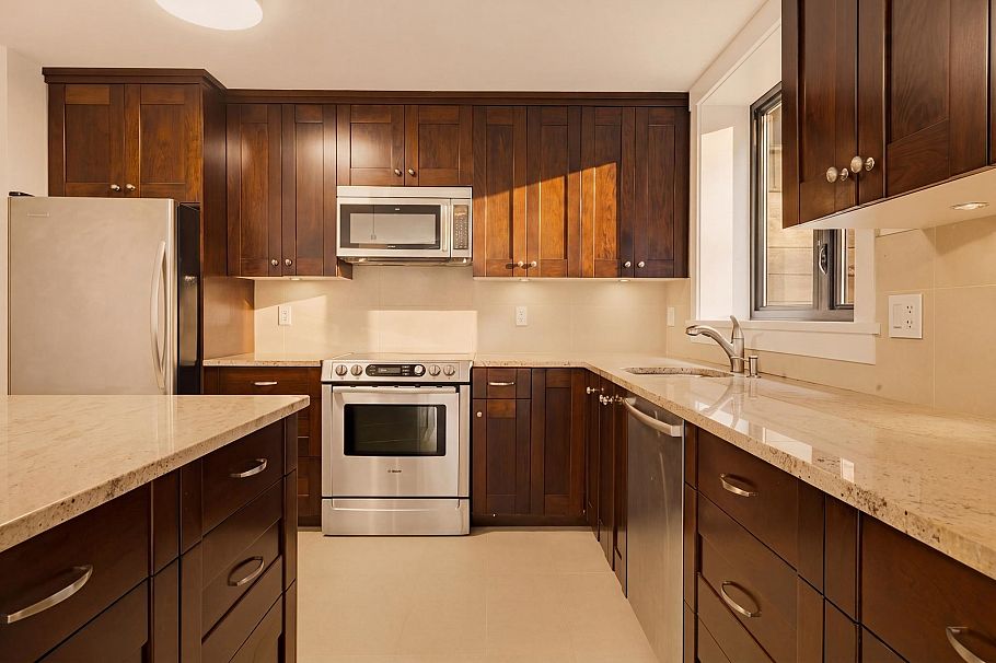 1134 Montroyal Boulevard North Vancouver, BC - 29