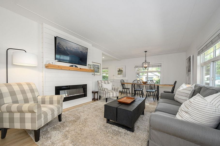 3248 Beverley Crescent North Vancouver, BC - 10