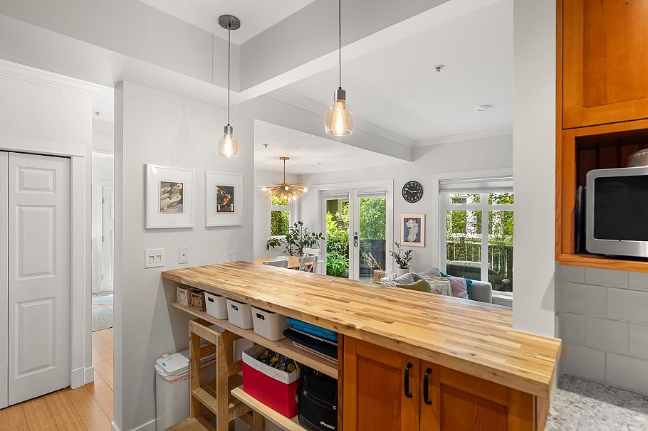 357 W 11th Avenue Vancouver, BC - 19