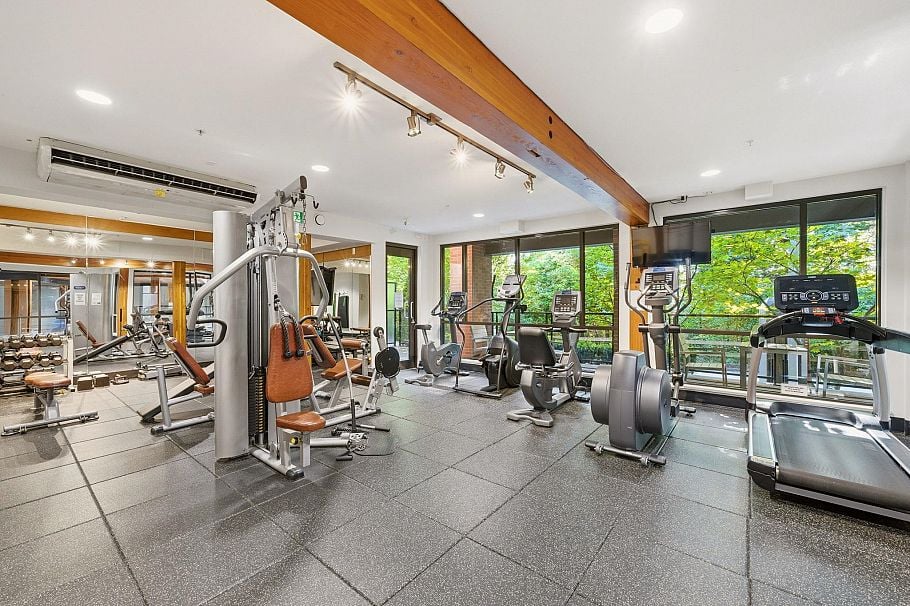 307 733 W 3rd Street North Vancouver, BC - 29