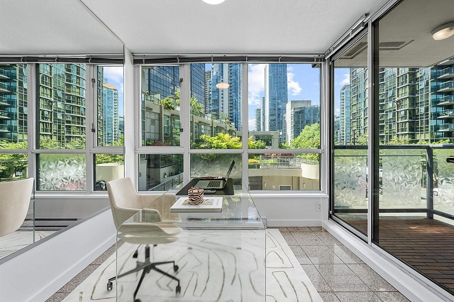 305 1328 W Pender Street Vancouver, BC - 7