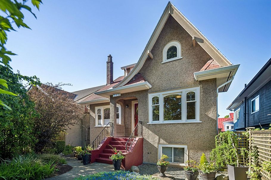 2211 Parker Street Vancouver, BC - 1
