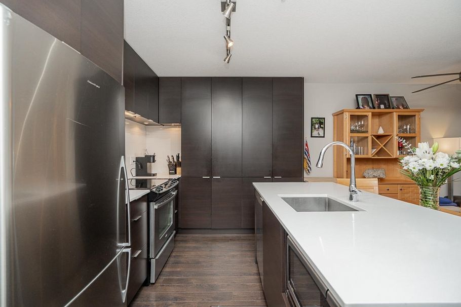 207 1677 Lloyd Avenue North Vancouver, BC - 9