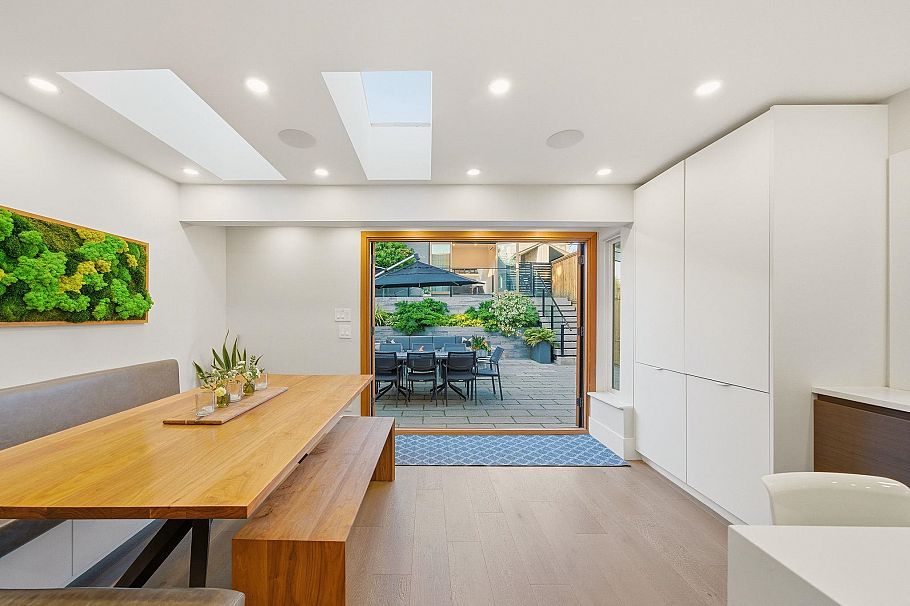 308 E 6th Street North Vancouver, BC - 5
