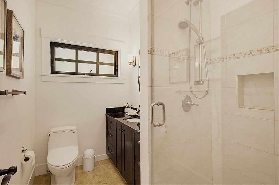 1134 Montroyal Boulevard North Vancouver, BC - 16