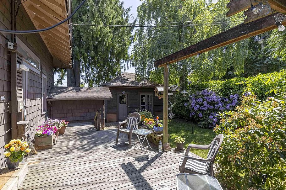 1986 W 35th Avenue Vancouver, BC - 20
