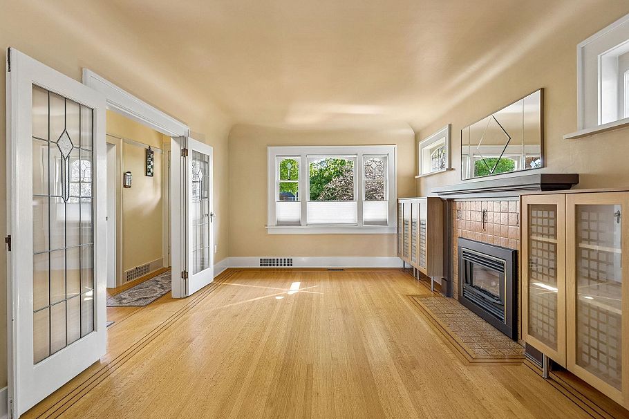 2211 Parker Street Vancouver, BC - 3