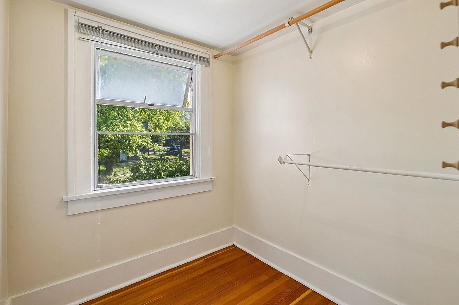 2211 Parker Street Vancouver, BC - 24