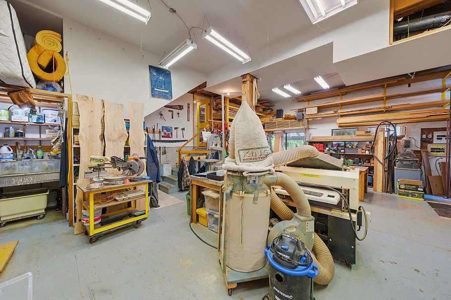 5481 Indian River Drive North Vancouver, BC - 35