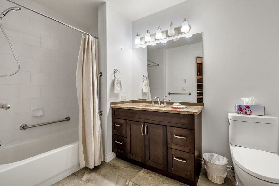 113 960 Lynn Valley Road Vancouver, BC - 5