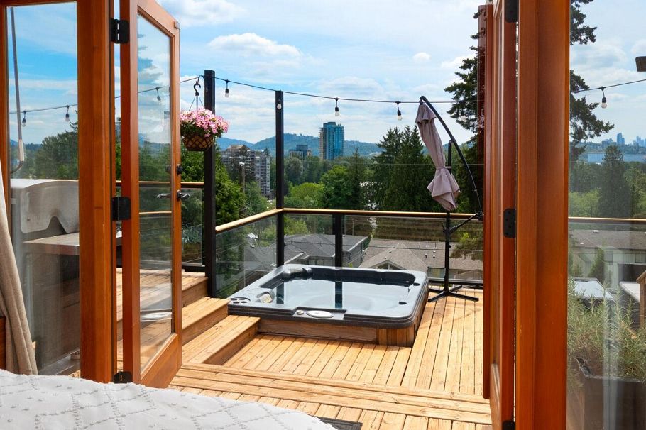 1185 Cloverley Street North Vancouver, BC - 16