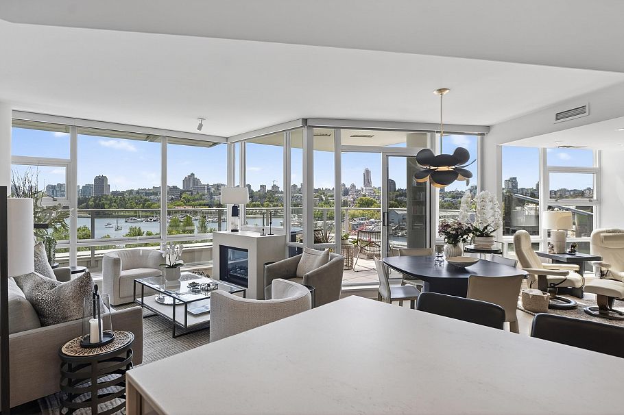 801 633 Kinghorne Mews Vancouver, BC - 17