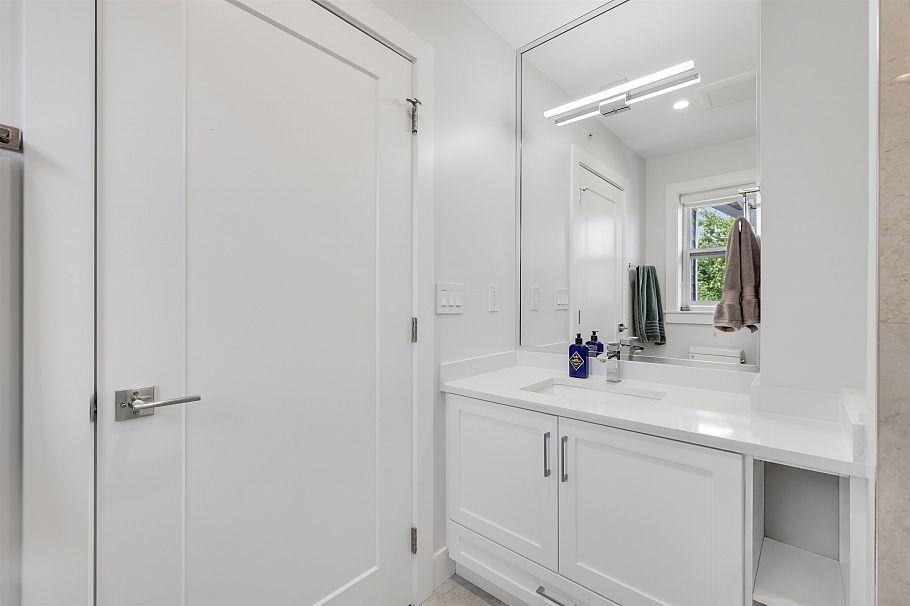 2316 Brock Street Vancouver, BC - 20