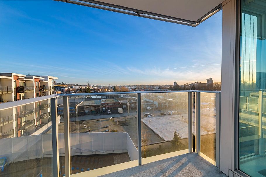 603 1471 Hunter Street North Vancouver, BC - 12