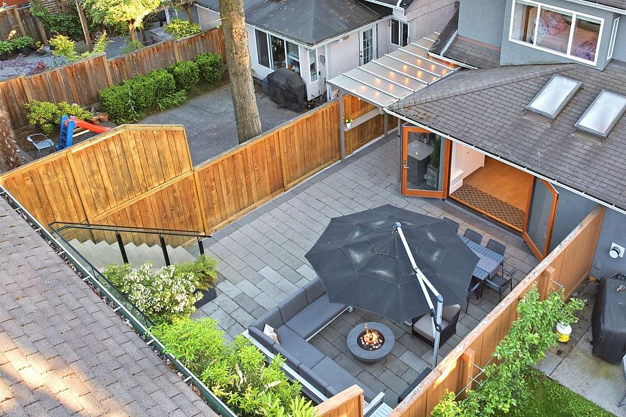 308 E 6th Street North Vancouver, BC - 36