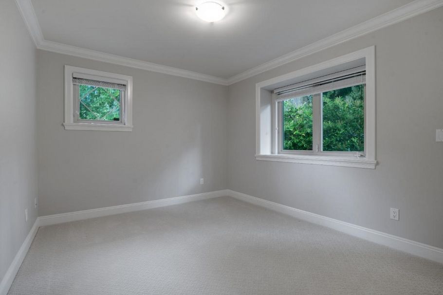 4986 Shirley Avenue North Vancouver, BC - 20