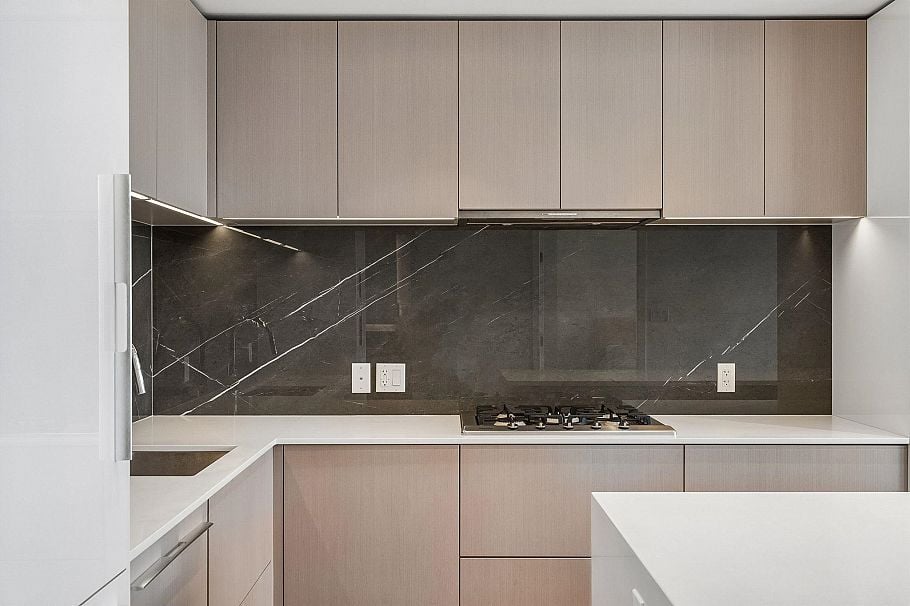 202 1675 Lions Gate Lane Vancouver, BC - 7
