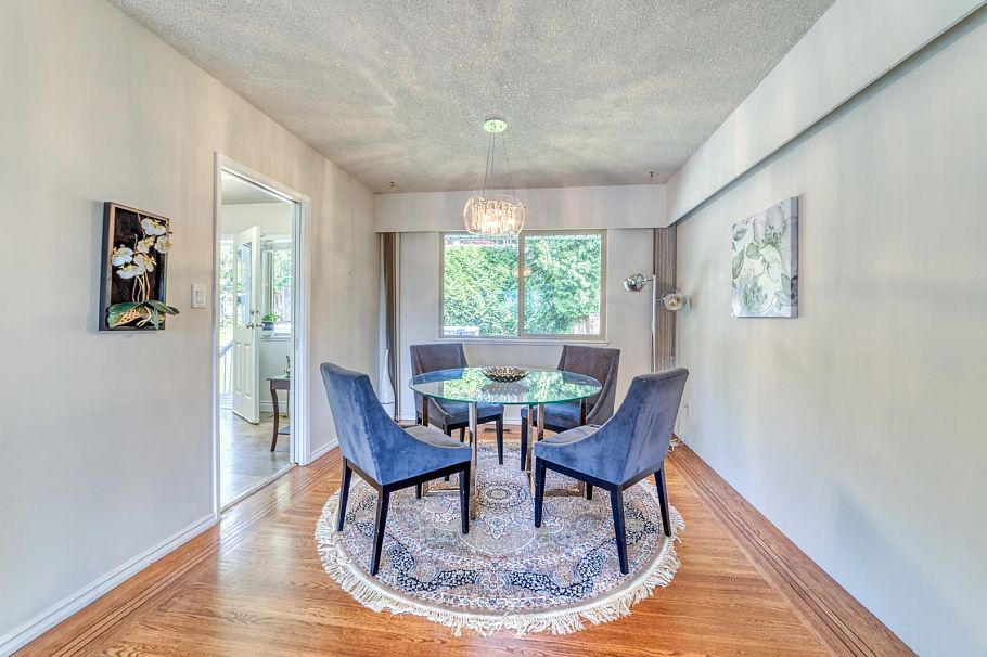 4902 Ranger Avenue North Vancouver, BC - 3