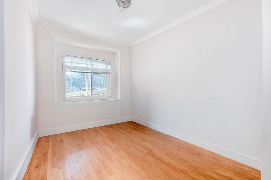 5671 Earles Street Vancouver, BC - 12