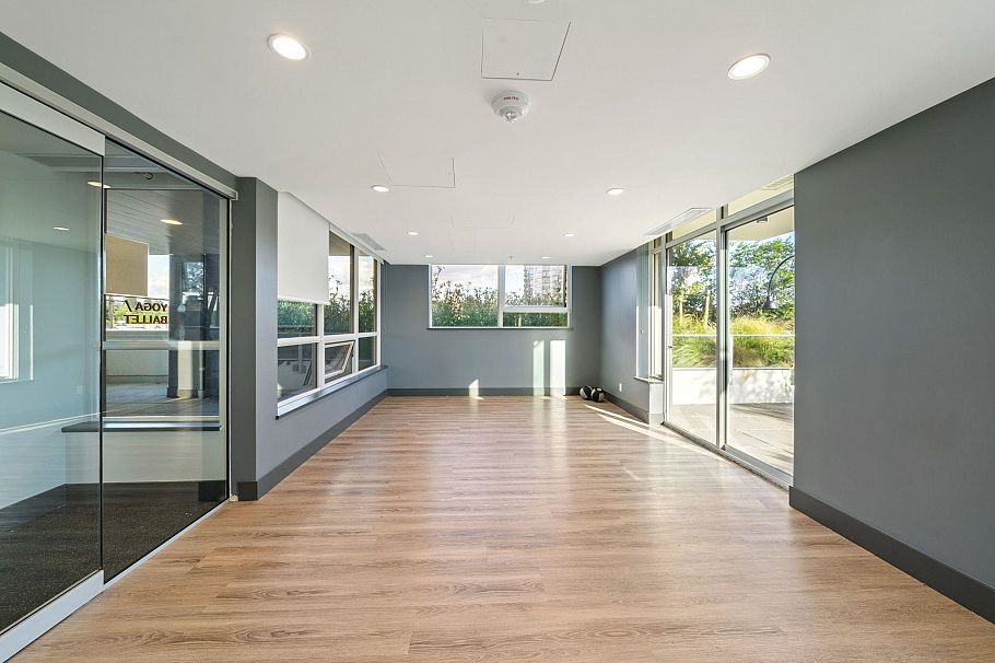 202 1675 Lions Gate Lane Vancouver, BC - 25