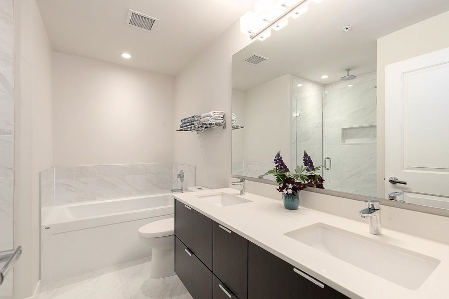 120 255 W 1st Street North Vancouver, BC - 19