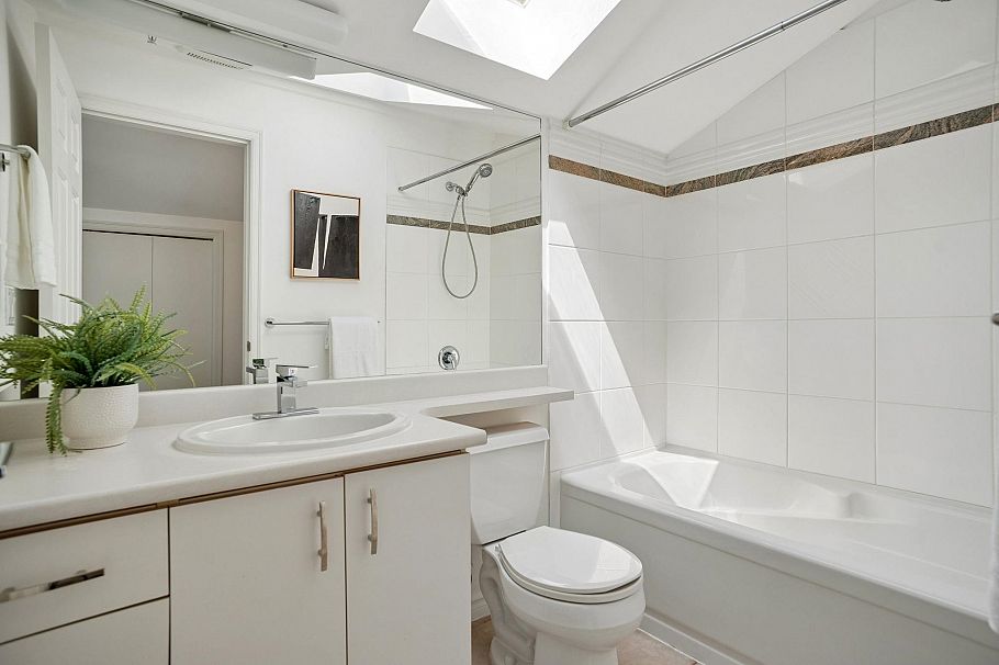 305 962 W 16th Avenue Vancouver, BC - 19