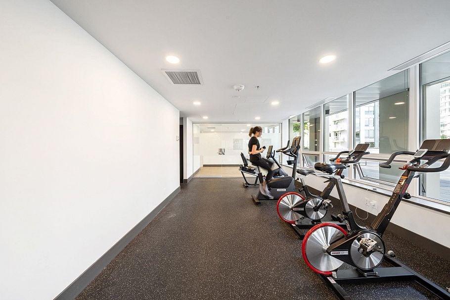 202 1675 Lions Gate Lane Vancouver, BC - 24