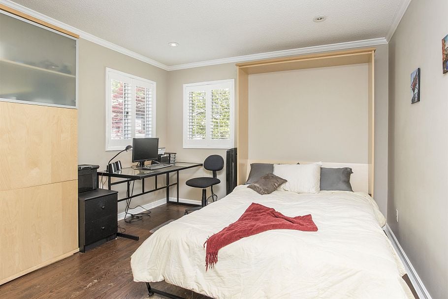 1989 Cedar Village Crescent North Vancouver, BC - 20