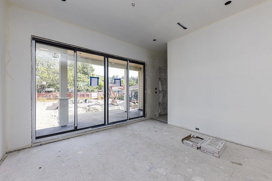 258 E 21st Street North Vancouver, BC - 17